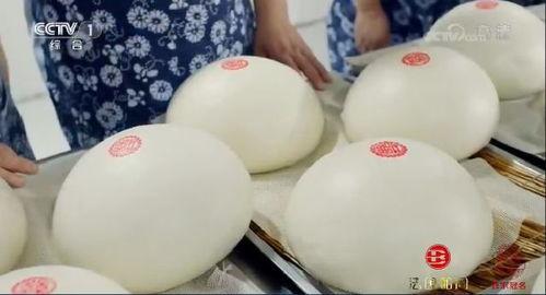 网红铁锅大馒头图片,传统美食新演绎，一口咬下满口香
