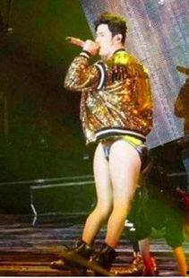 弯腰图片明星,明星风采尽显