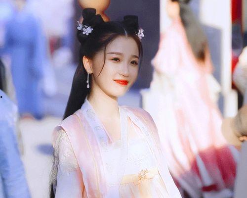 王鹤棣近况爆料最新消息,新作品备受期待，事业爱情双丰收